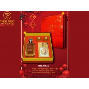 Set quà Tết Tài Lộc với đông trùng hạ thảo, rượu và trà Thiên Phúc.